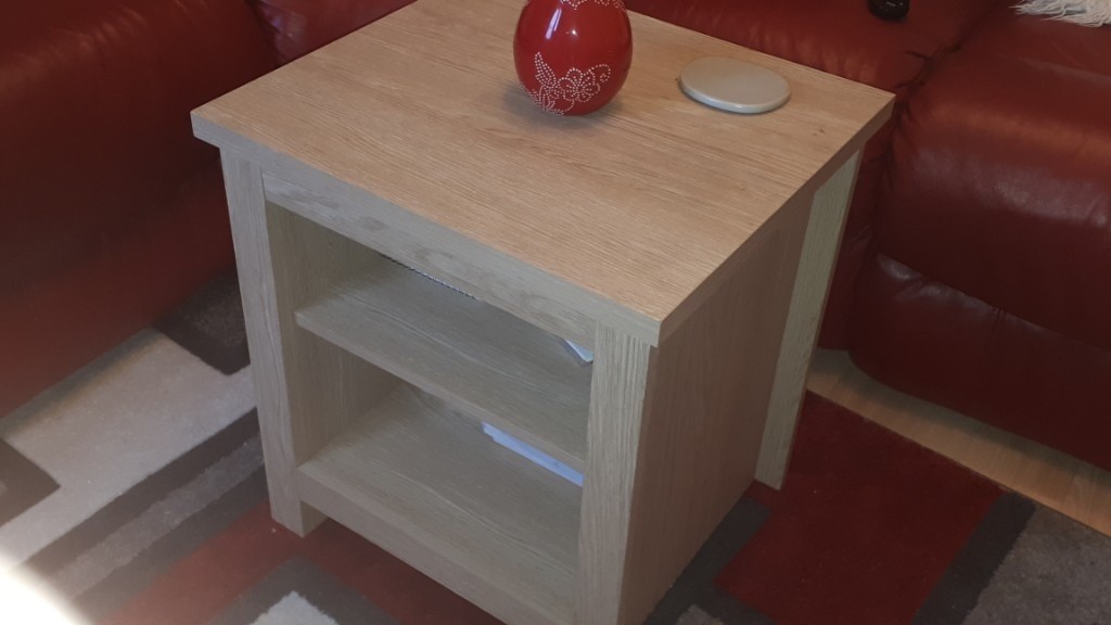 gumtree lamp table